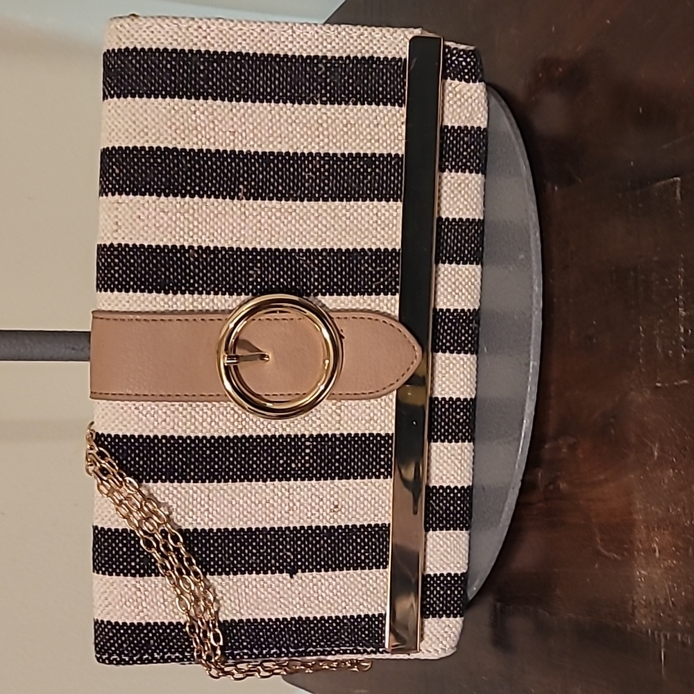 Yoki Black and Cream Clutch